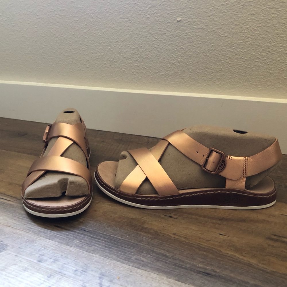 SOLD Rare ROSE GOLD Chaco wayfarer 7